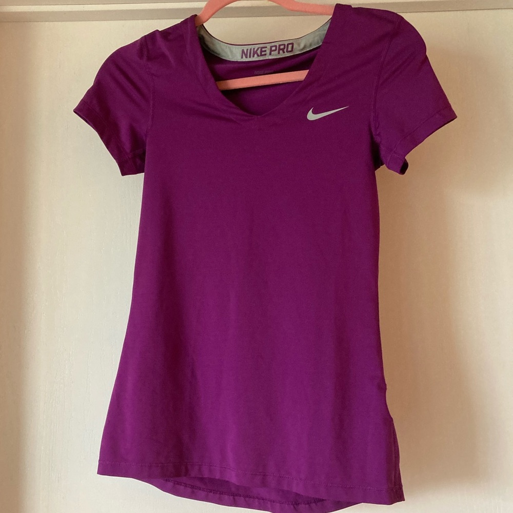 Nike V-Neck